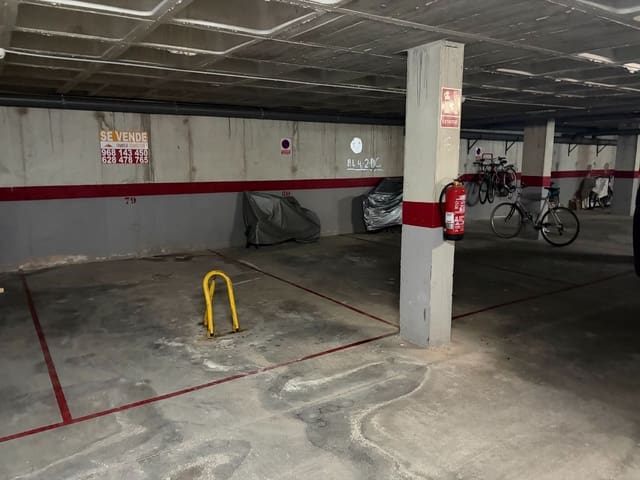 Garage til salg i Cala Flores, Cartagena - € 10.000 (Ref: 9813014)