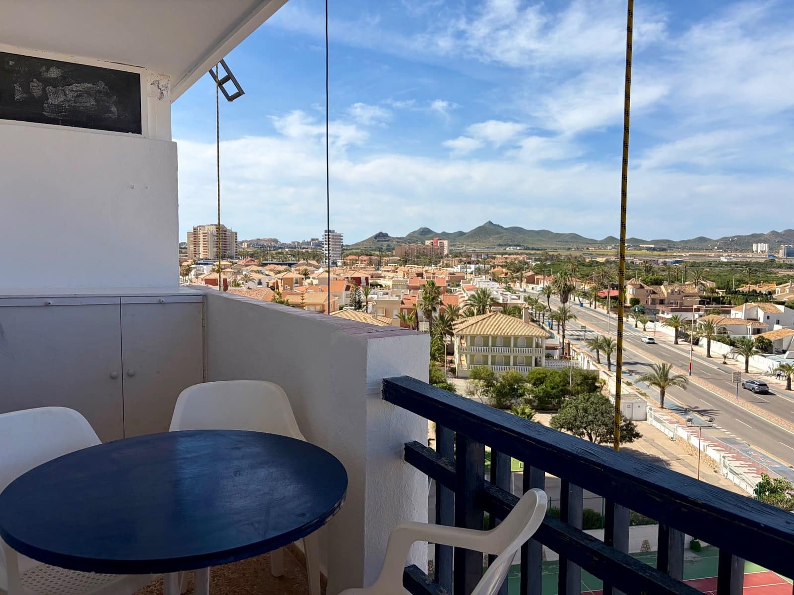 Apartamento de 2 habitaciones en La Manga del Mar Menor en venta con piscina - 190.000 € (Ref: 9849034)