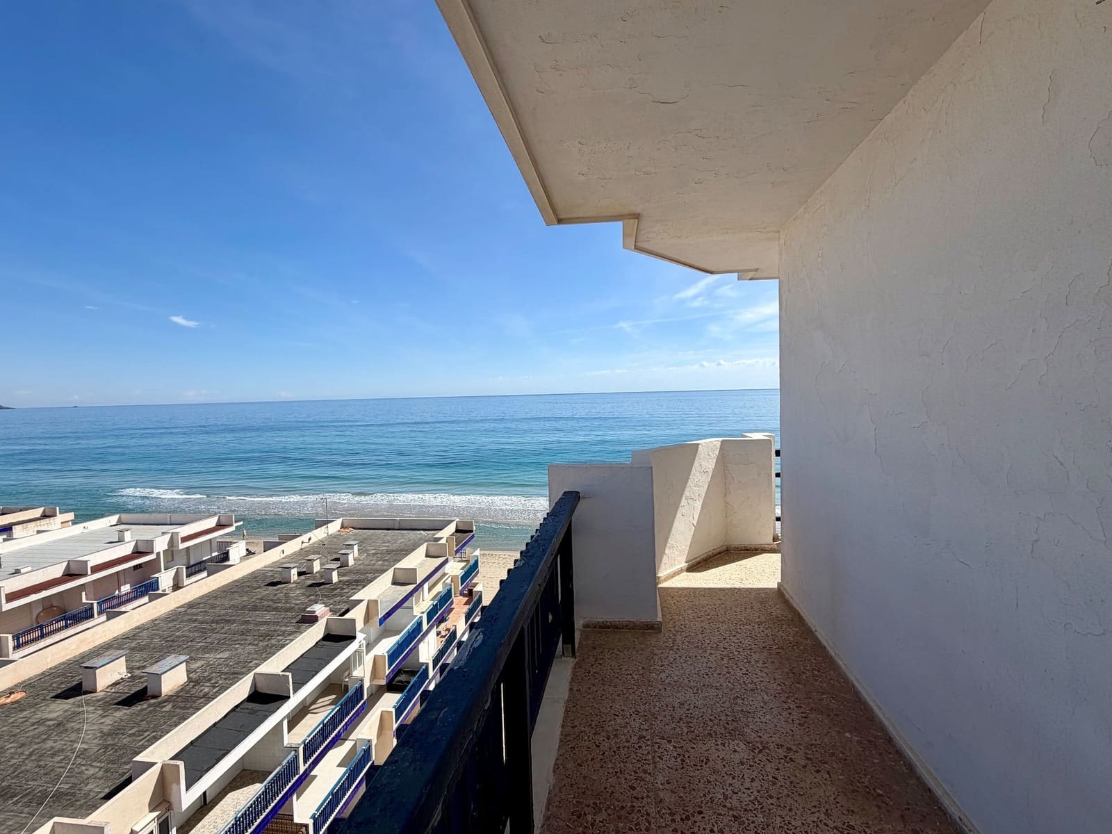 Apartamento de 2 habitaciones en La Manga del Mar Menor en venta con piscina - 190.000 € (Ref: 9849034)