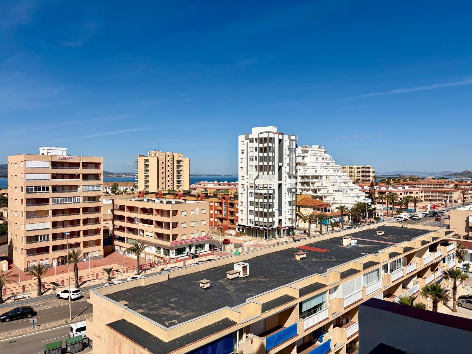 Apartamento de 2 habitaciones en La Manga del Mar Menor en venta con piscina - 190.000 € (Ref: 9849034)