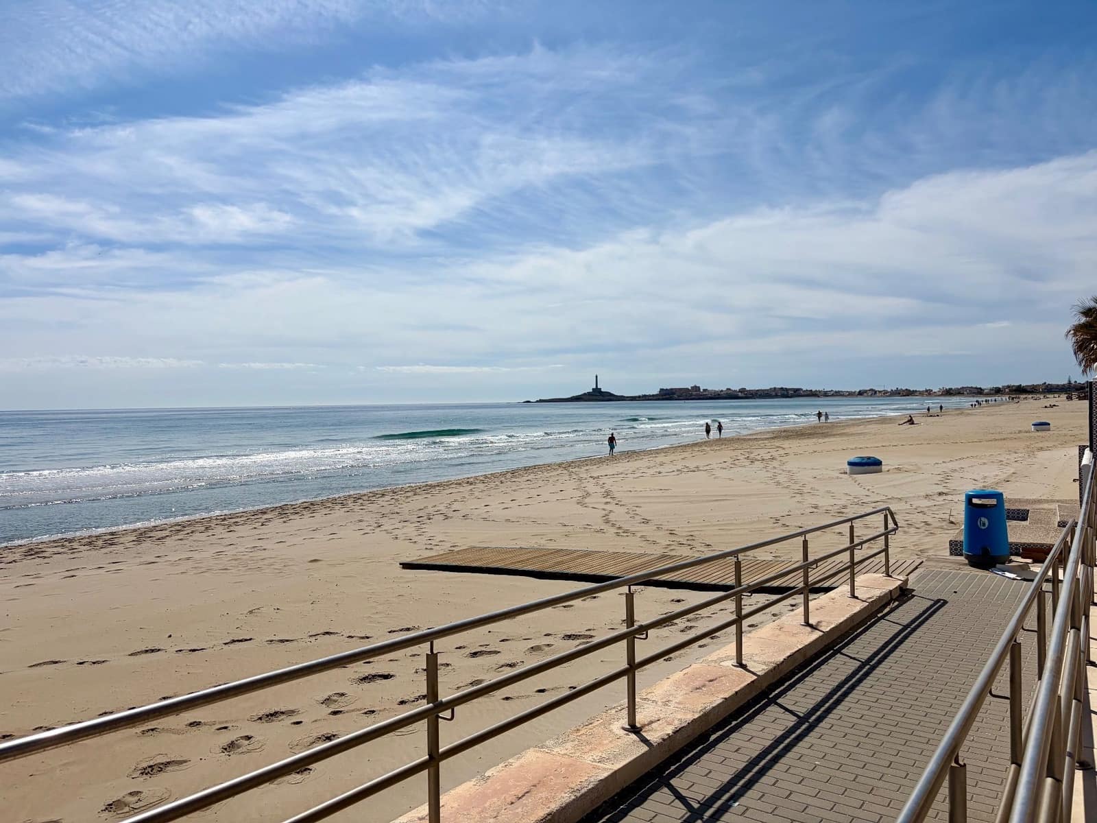 Apartamento de 2 habitaciones en La Manga del Mar Menor en venta con piscina - 190.000 € (Ref: 9849034)