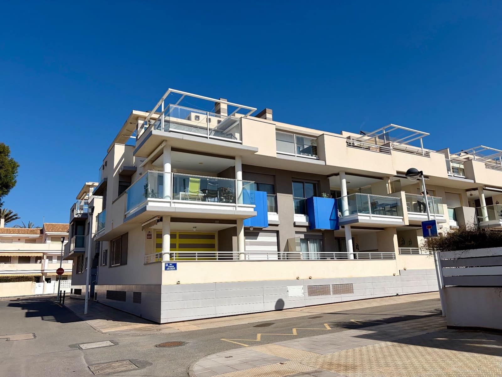 2 soveværelse Lejlighed til salg i Cabo de Palos med swimmingpool garage - € 346.000 (Ref: 9849035)