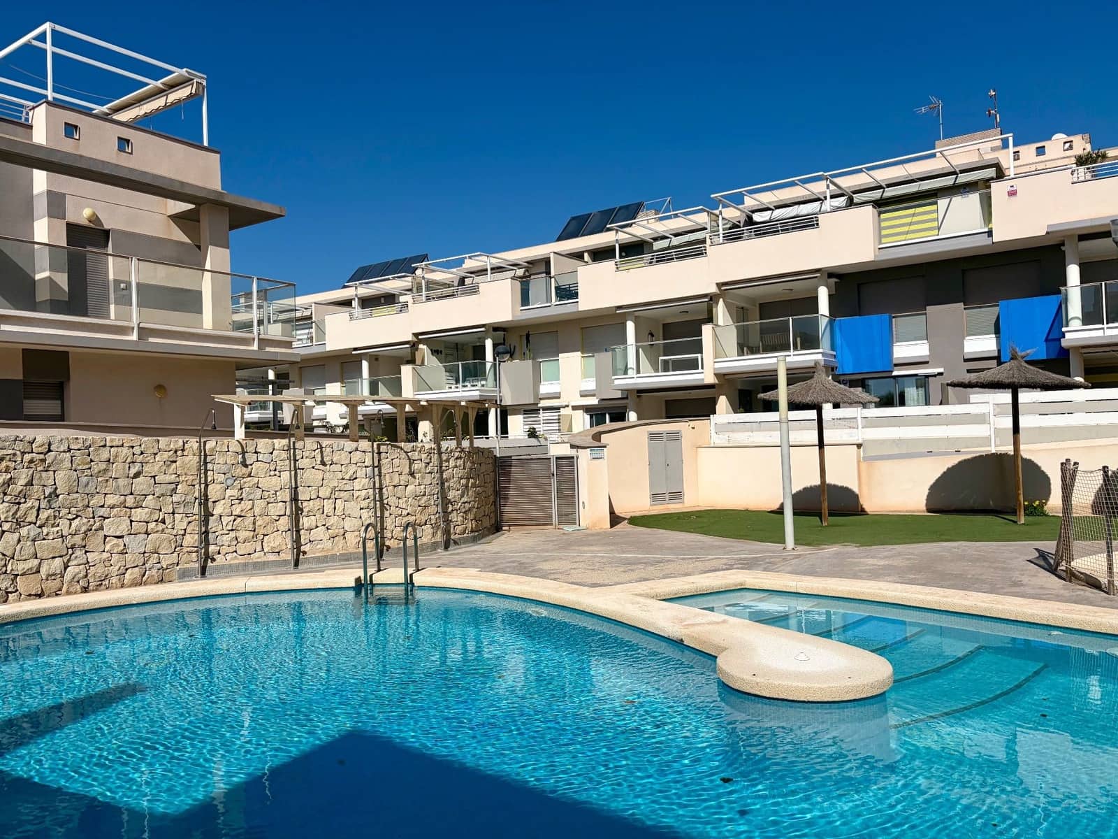 2 soveværelse Lejlighed til salg i Cabo de Palos med swimmingpool garage - € 346.000 (Ref: 9849035)