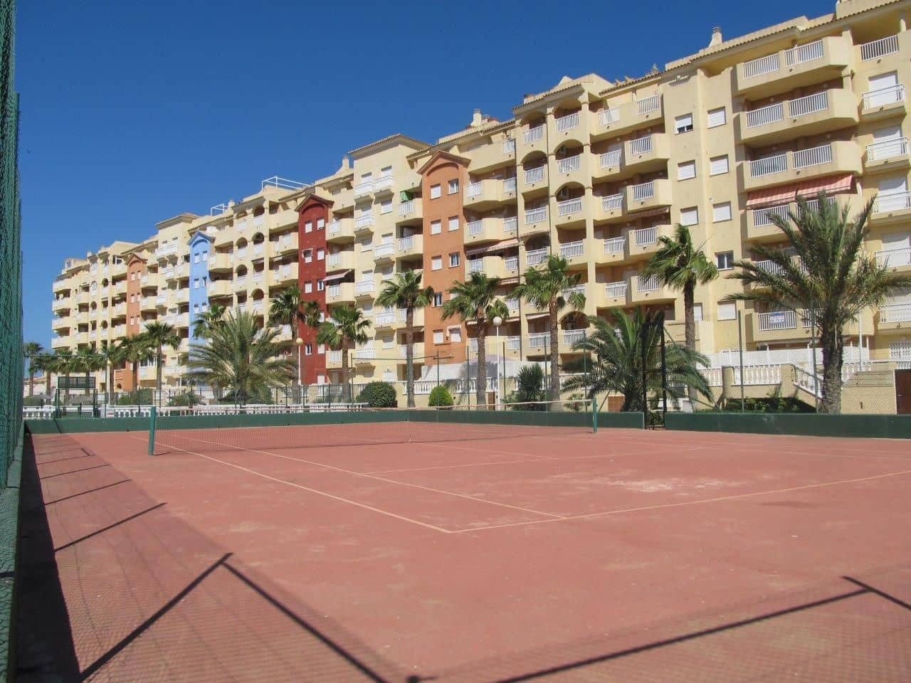 1 sovrum Lägenhet att hyra i La Manga del Mar Menor med pool - 1 200 € (Ref: 9877928)