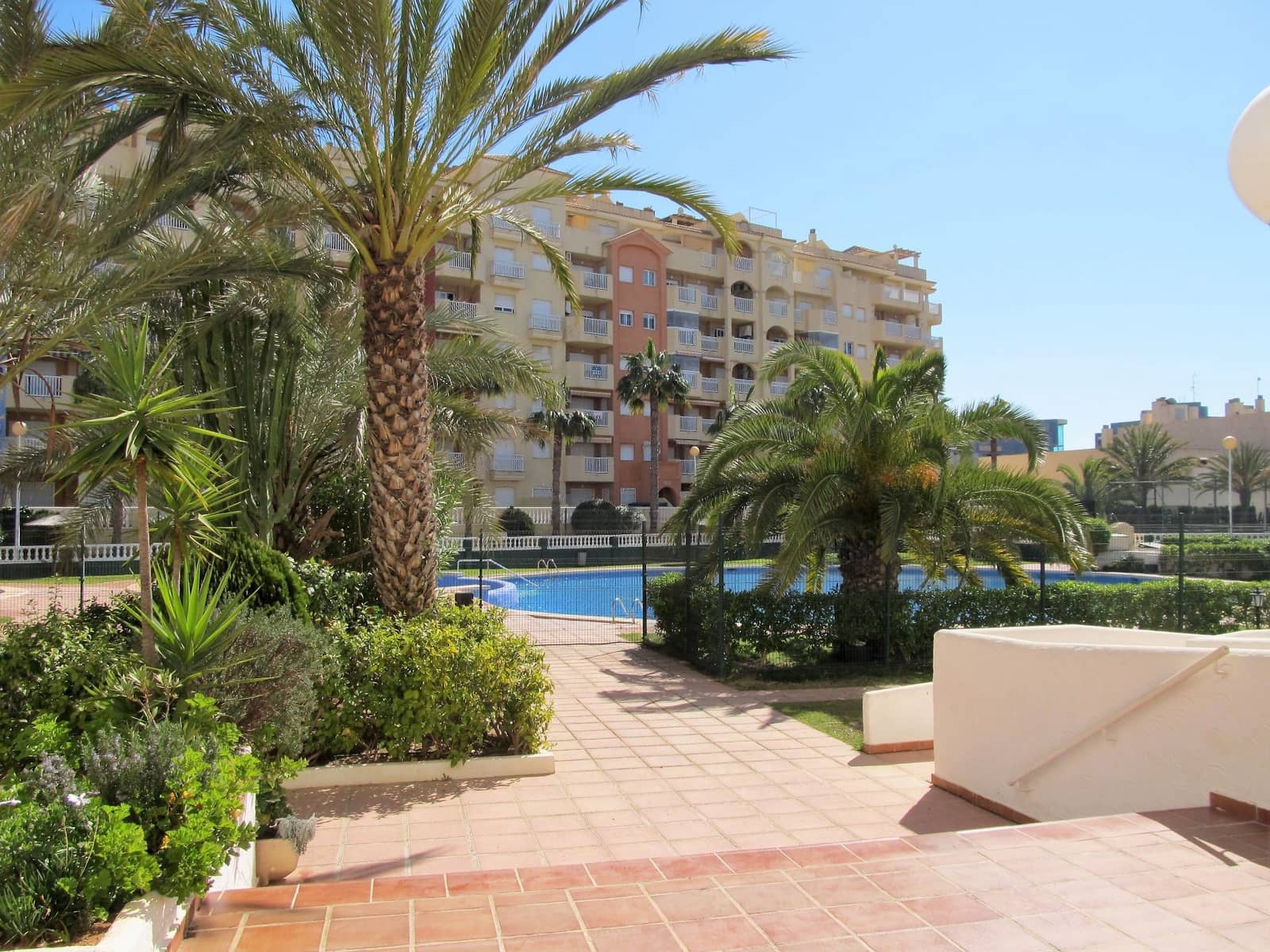 1 sovrum Lägenhet att hyra i La Manga del Mar Menor med pool - 1 200 € (Ref: 9877928)