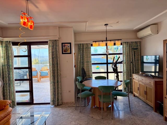 3 makuuhuone Omakotitalo myytävänä paikassa La Manga del Mar Menor mukana 
autotalli - 215 000 € (Ref: 9919353)