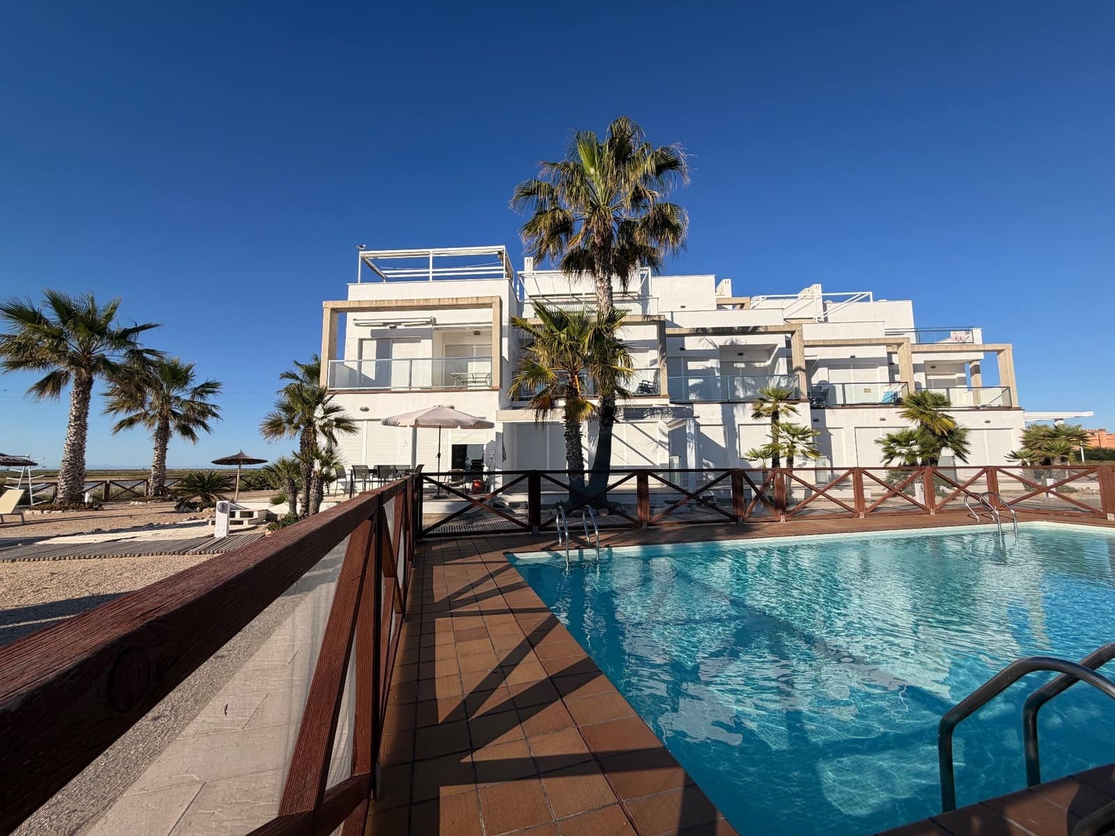4 soveværelse Penthouse til salg i La Manga del Mar Menor med swimmingpool garage - € 425.000 (Ref: 9921703)
