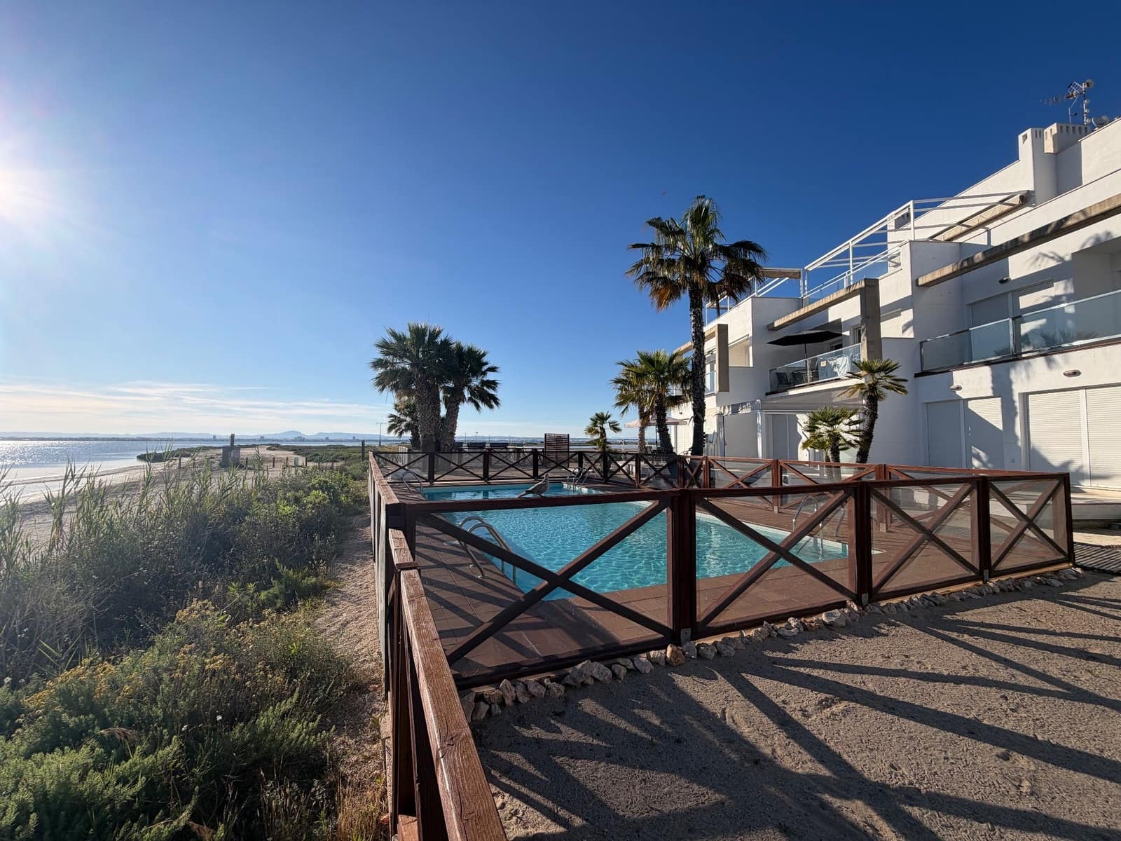 4 soveværelse Penthouse til salg i La Manga del Mar Menor med swimmingpool garage - € 425.000 (Ref: 9921703)