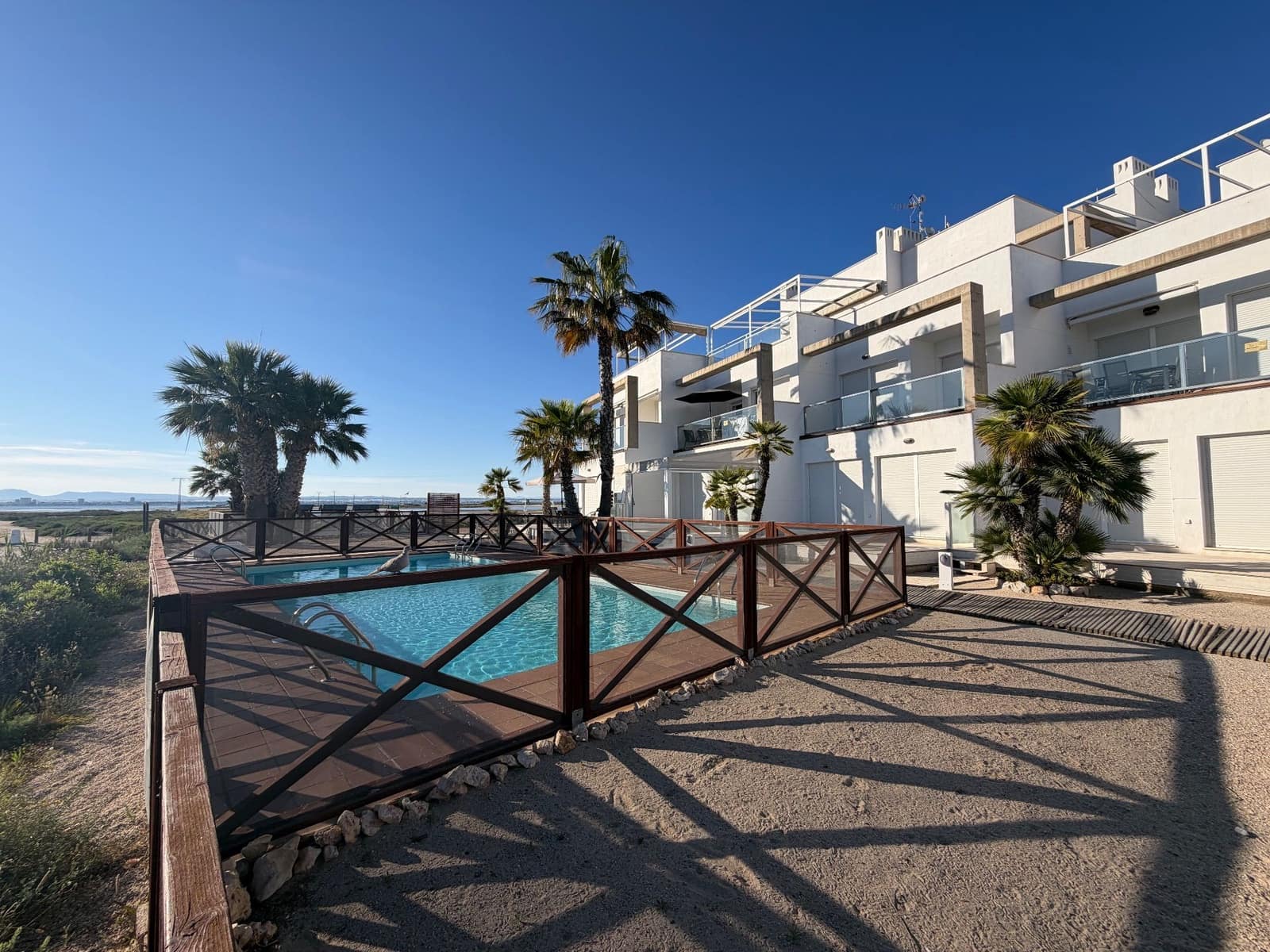 4 soveværelse Penthouse til salg i La Manga del Mar Menor med swimmingpool garage - € 425.000 (Ref: 9921703)
