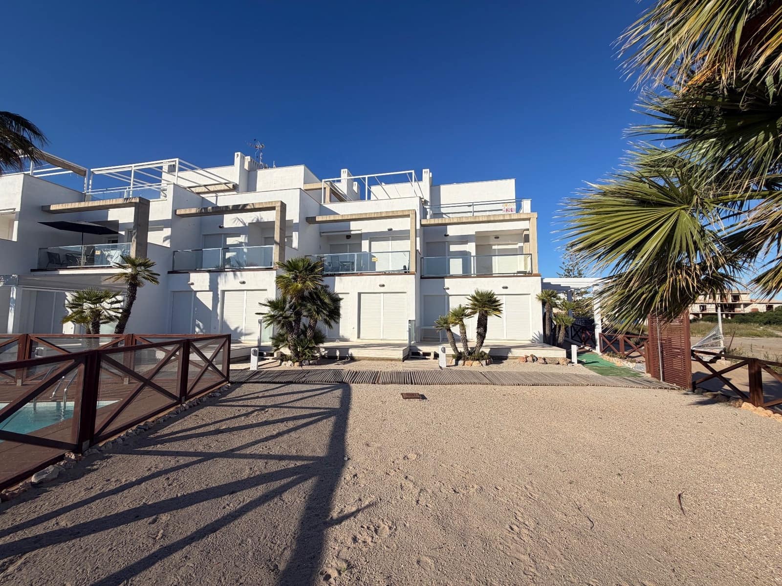 4 soveværelse Penthouse til salg i La Manga del Mar Menor med swimmingpool garage - € 425.000 (Ref: 9921703)