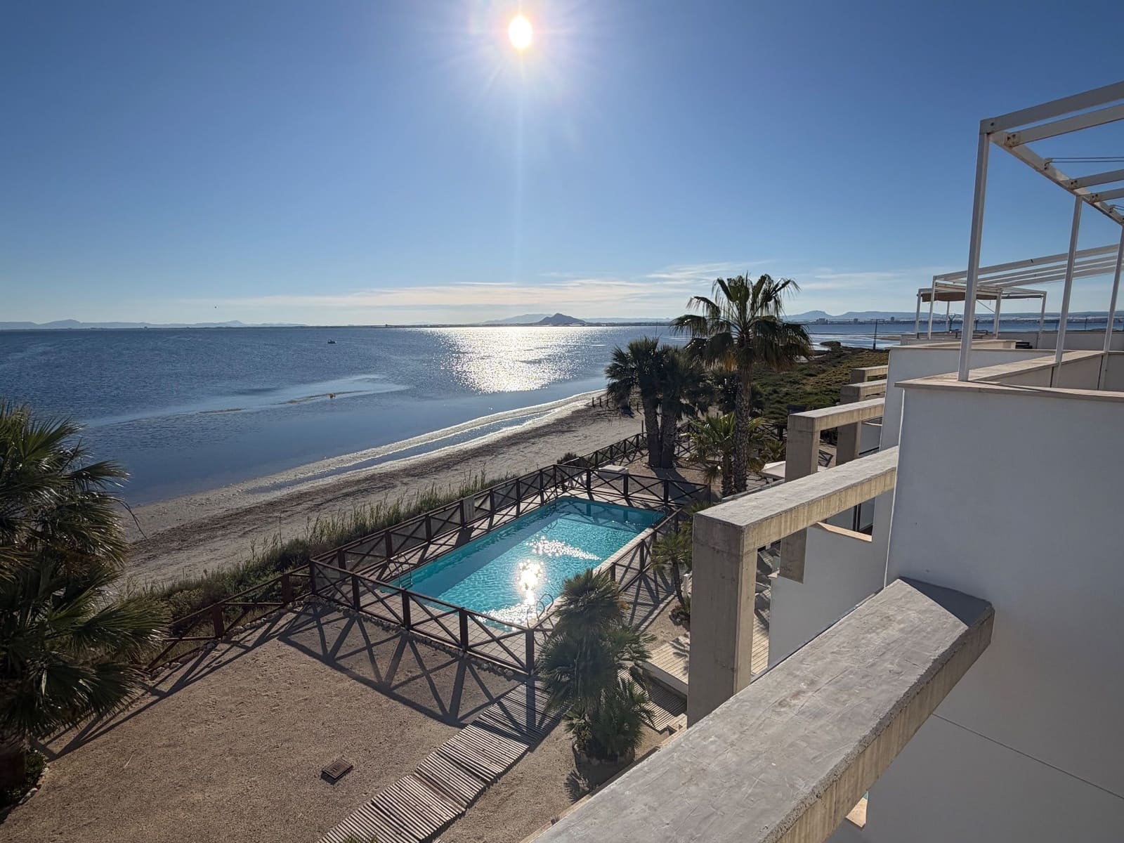 4 soveværelse Penthouse til salg i La Manga del Mar Menor med swimmingpool garage - € 425.000 (Ref: 9921703)