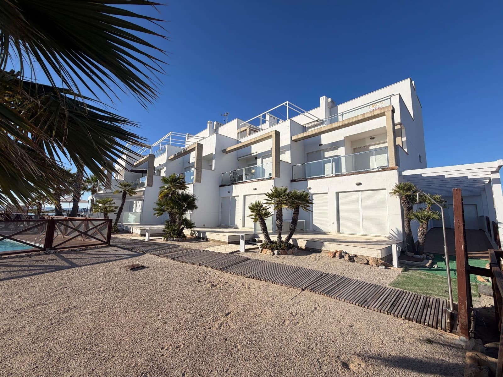 4 soveværelse Penthouse til salg i La Manga del Mar Menor med swimmingpool garage - € 425.000 (Ref: 9921703)