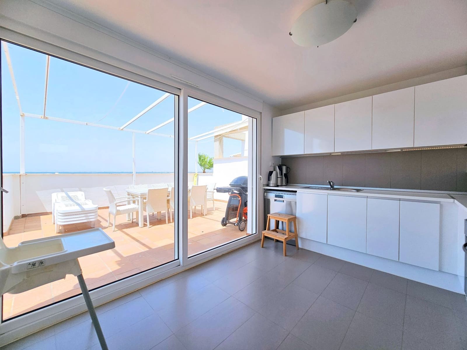 4 soveværelse Penthouse til salg i La Manga del Mar Menor med swimmingpool garage - € 425.000 (Ref: 9921703)