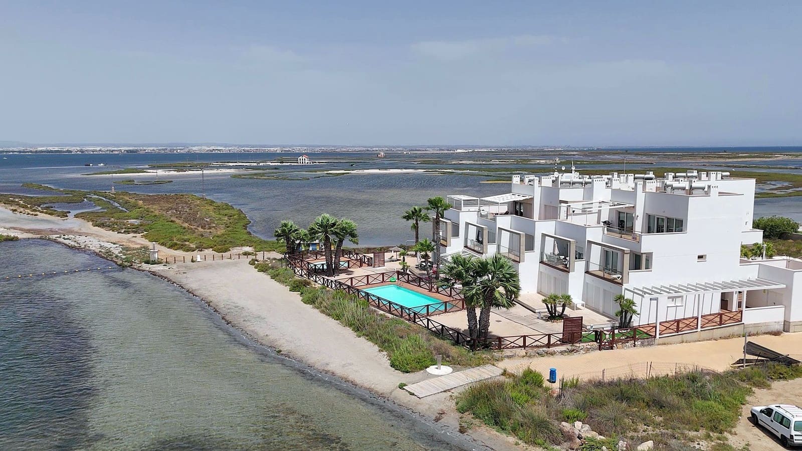 4 soveværelse Penthouse til salg i La Manga del Mar Menor med swimmingpool garage - € 425.000 (Ref: 9921703)