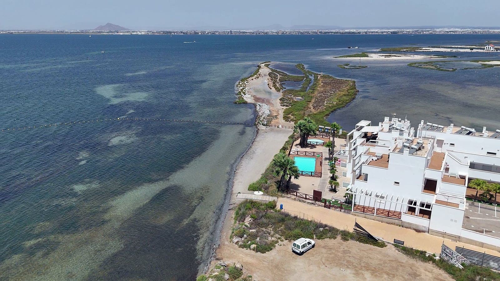 4 soveværelse Penthouse til salg i La Manga del Mar Menor med swimmingpool garage - € 425.000 (Ref: 9921703)