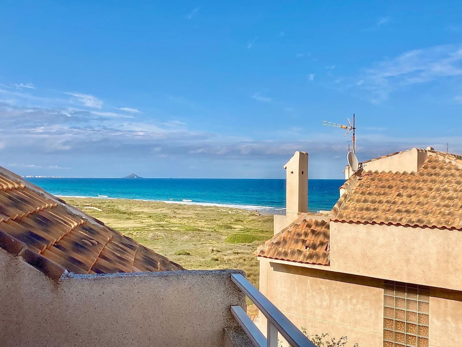 4 bedroom Semi-detached Villa for rent in Cabo de Palos - € 1,400 (Ref: 9939370)