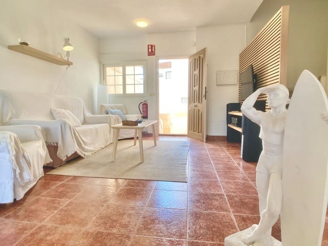 4 bedroom Semi-detached Villa for rent in Cabo de Palos, Cartagena - € 1,400 (Ref: 9939370)