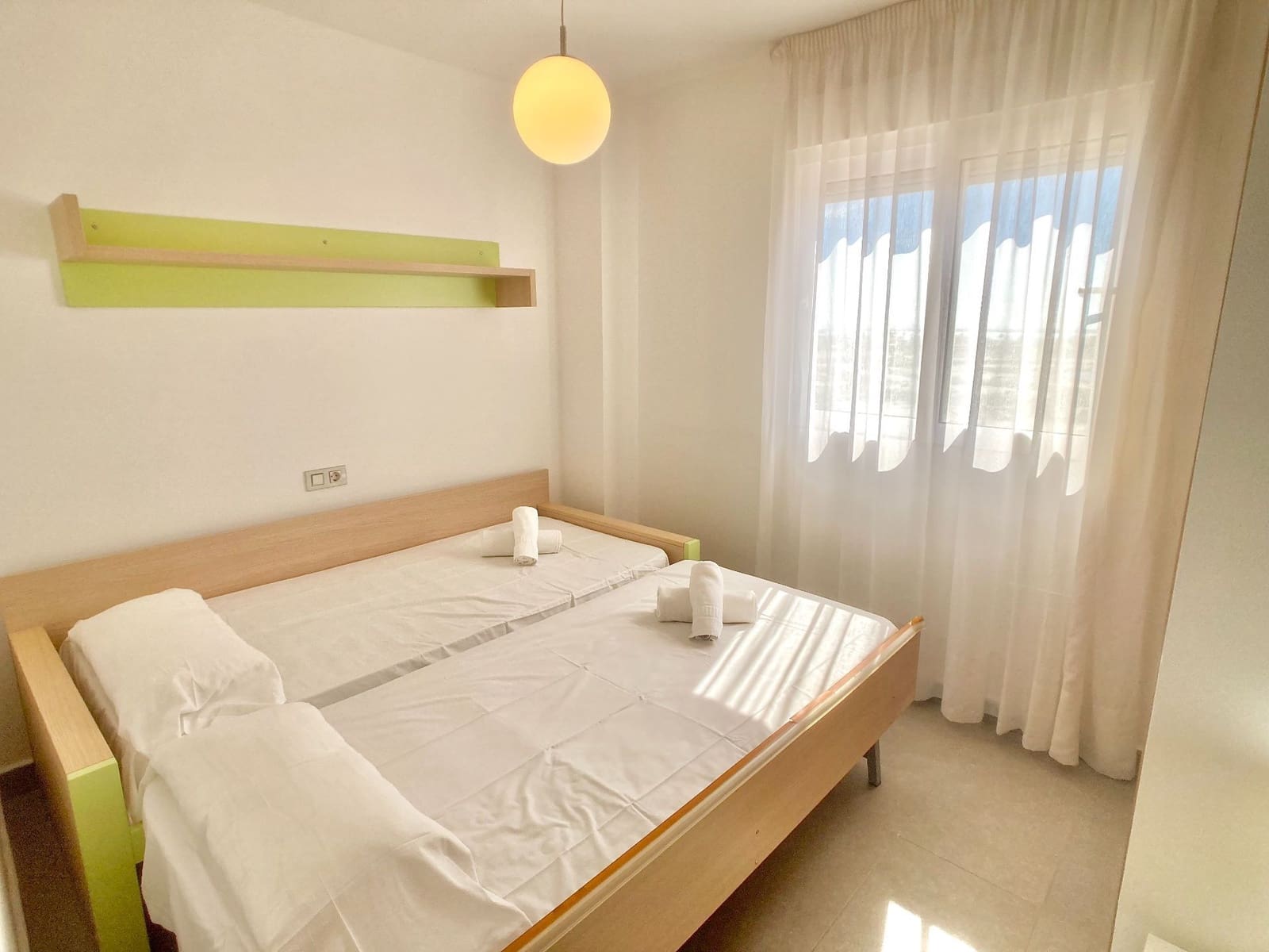 2 Zimmer Apartment zu vermieten in La Manga del Mar Menor mit Pool Garage - 2.400 € (Ref: 9945119)