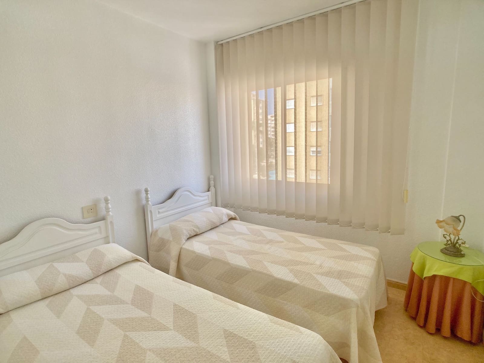 3 soveværelse Lejlighed til leje i La Manga del Mar Menor med garage - € 3.000 (Ref: 9946981)