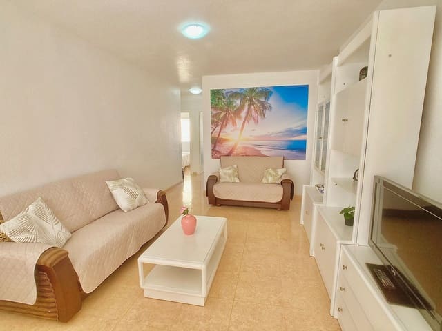 3 soveværelse Lejlighed til leje i La Manga del Mar Menor med garage - € 3.000 (Ref: 9946981)