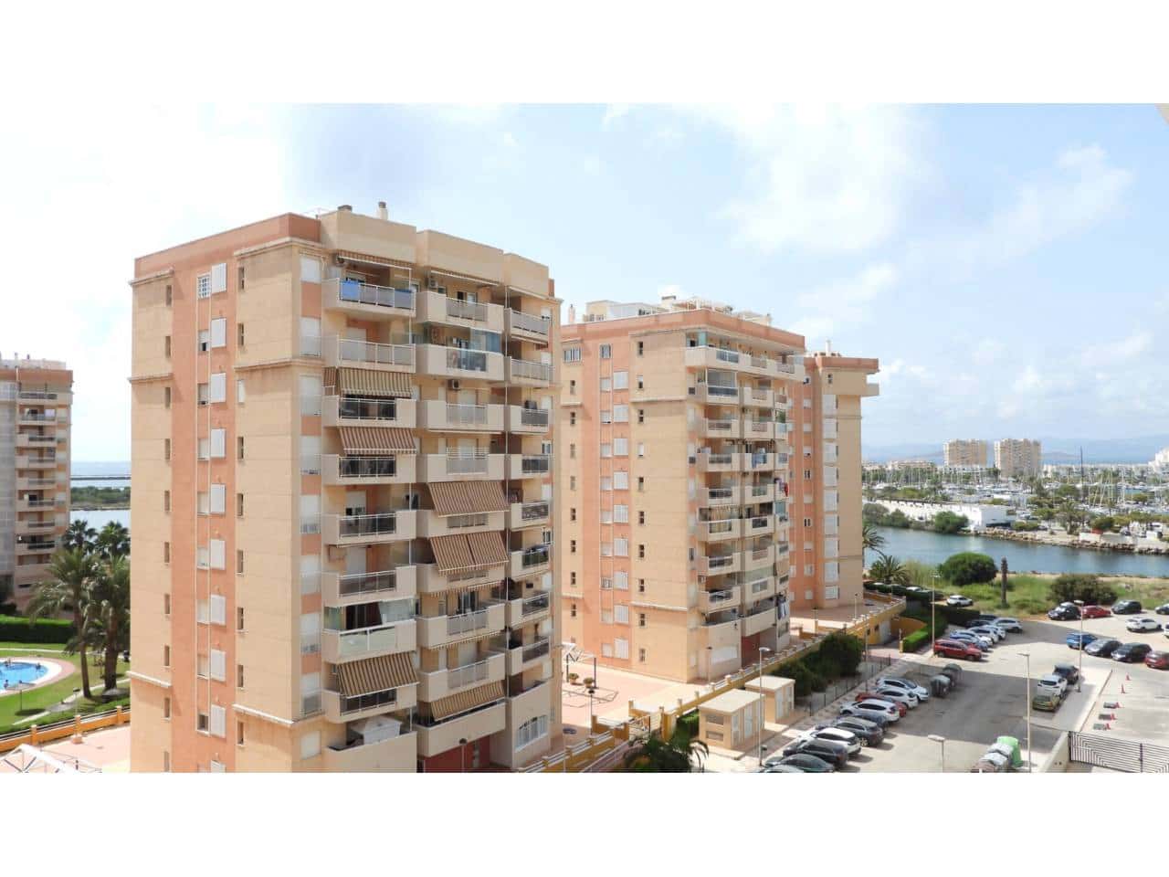 3 quarto Apartamento para venda em La Manga del Mar Menor com piscina garagem - 290 000 € (Ref: 10018794)