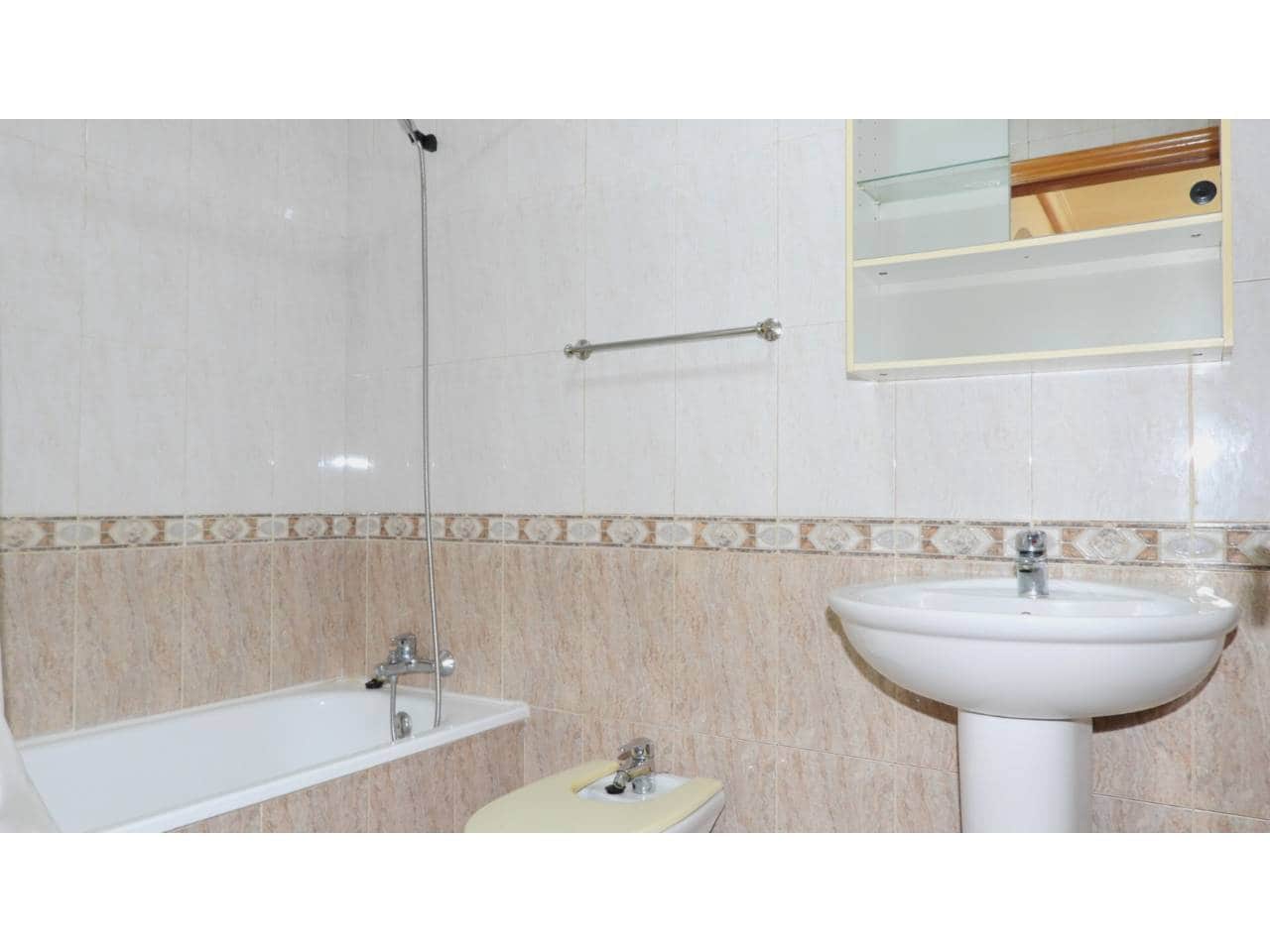 1 Zimmer Wohnung zu verkaufen in La Manga del Mar Menor mit Pool - 130.000 € (Ref: 10026634)