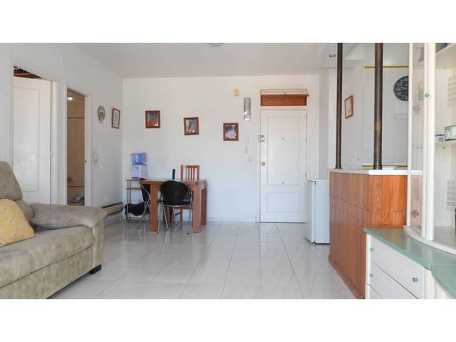 1 slaapkamer Flat te koop in La Manga del Mar Menor met zwembad - € 122.000 (Ref: 10088551)