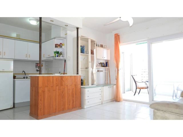 1 slaapkamer Flat te koop in La Manga del Mar Menor met zwembad - € 122.000 (Ref: 10088551)