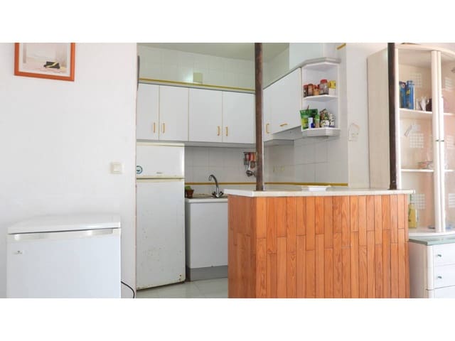 1 slaapkamer Flat te koop in La Manga del Mar Menor met zwembad - € 122.000 (Ref: 10088551)