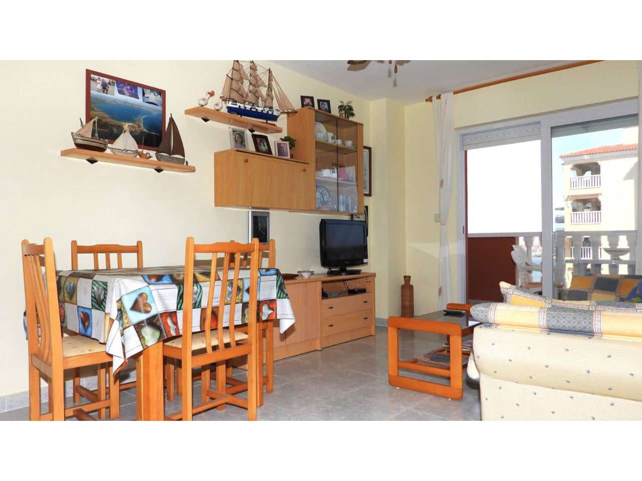 1 soveværelse Lejlighed til salg i La Manga del Mar Menor med swimmingpool - € 125.000 (Ref: 10090027)
