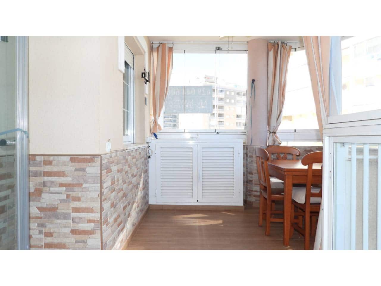 2 soverom Leilighet til salgs i La Manga del Mar Menor med svømmebasseng garasje - € 176 000 (Ref: 10182429)