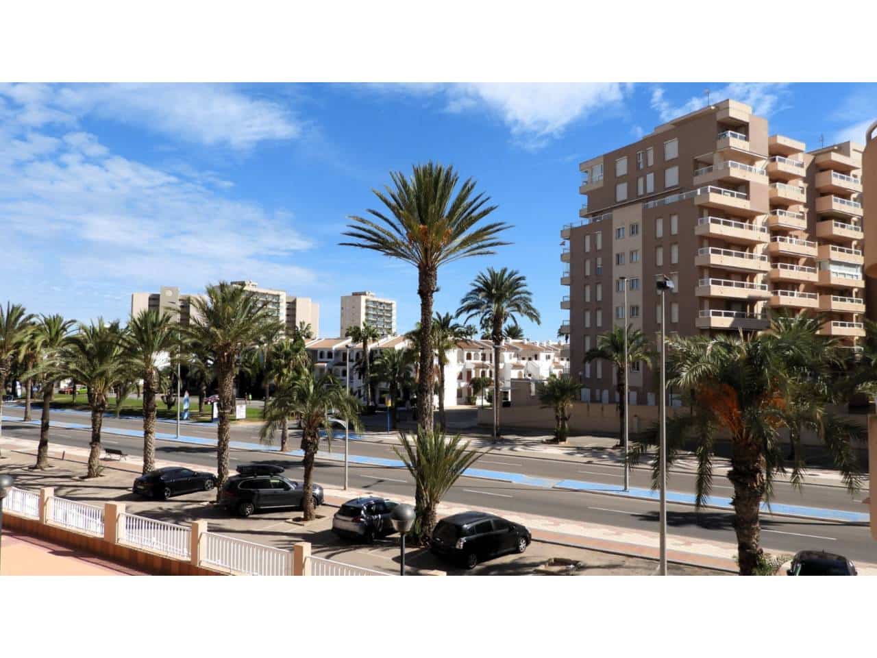 2 soverom Leilighet til salgs i La Manga del Mar Menor med svømmebasseng garasje - € 176 000 (Ref: 10182429)