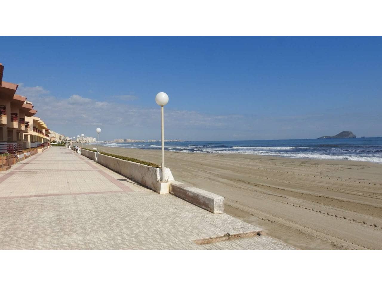 2 bedroom Flat for sale in La Manga del Mar Menor with pool € 90,000