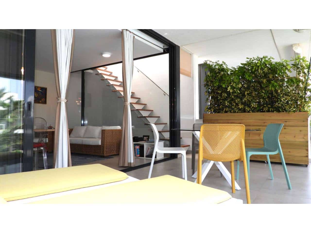 2 soverom Leilighet til salgs i Islas Menores med svømmebasseng garasje - € 299 000 (Ref: 8467542)