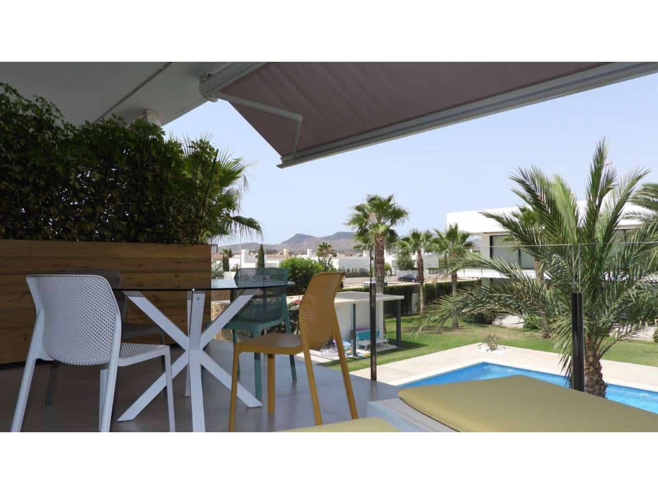 2 soverom Leilighet til salgs i Islas Menores med svømmebasseng garasje - € 299 000 (Ref: 8467542)