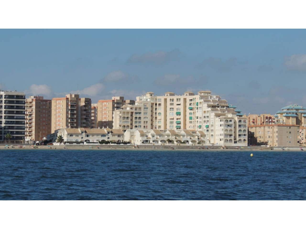 3 Zimmer Haus zu verkaufen in La Manga del Mar Menor mit Pool - 205.000 € (Ref: 8538003)