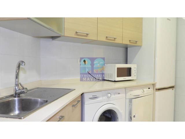 3 Zimmer Apartment zu verkaufen in La Manga del Mar Menor mit Pool - 200.000 € (Ref: 8938309)