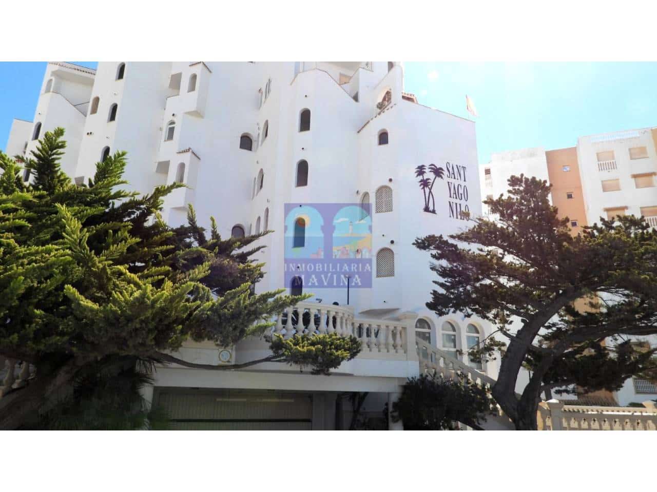 3 Zimmer Apartment zu verkaufen in La Manga del Mar Menor mit Pool - 200.000 € (Ref: 8938309)