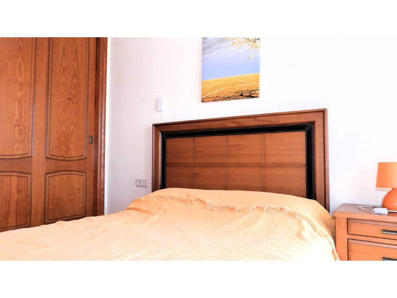 Piso de 3 habitaciones en La Manga del Mar Menor en venta con piscina garaje - 240.000 € (Ref: 9165435)