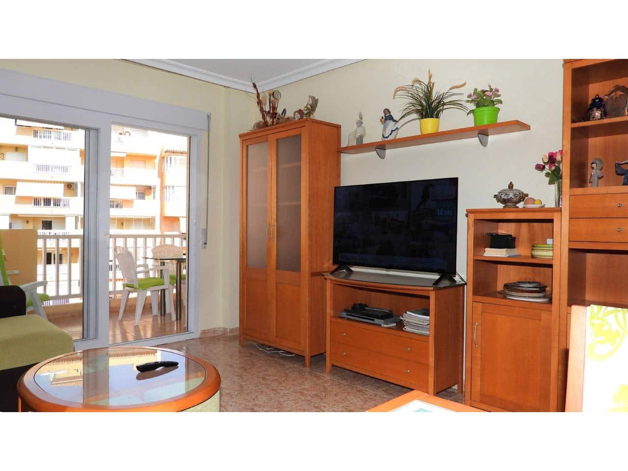 Piso de 3 habitaciones en La Manga del Mar Menor en venta con piscina garaje - 240.000 € (Ref: 9165435)