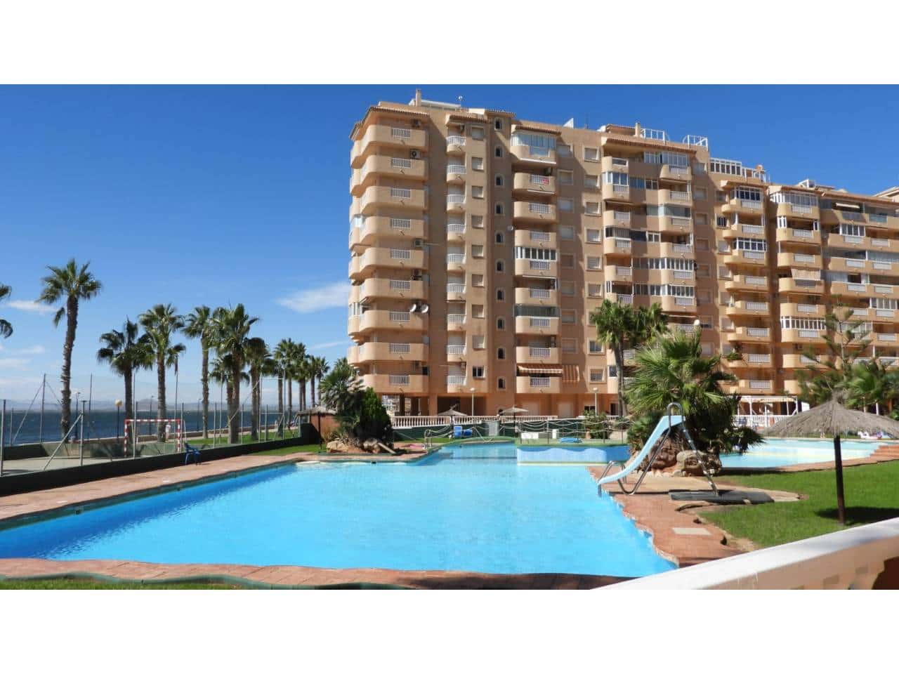 Piso de 3 habitaciones en La Manga del Mar Menor en venta con piscina garaje - 240.000 € (Ref: 9165435)