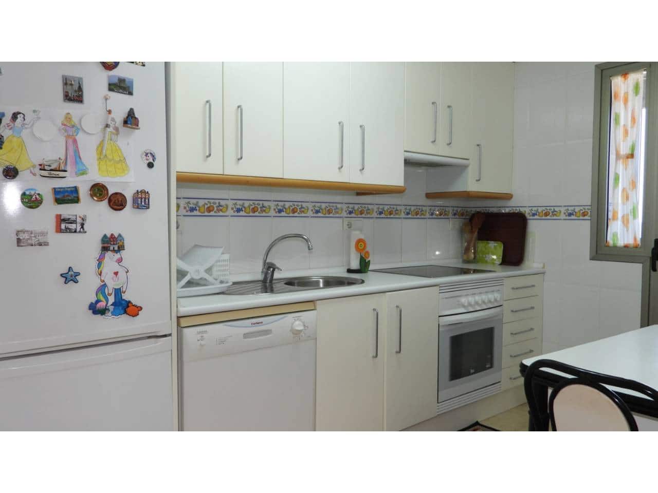 2 bedroom Flat for sale in La Manga del Mar Menor with pool garage - € 220,000 (Ref: 9165436)