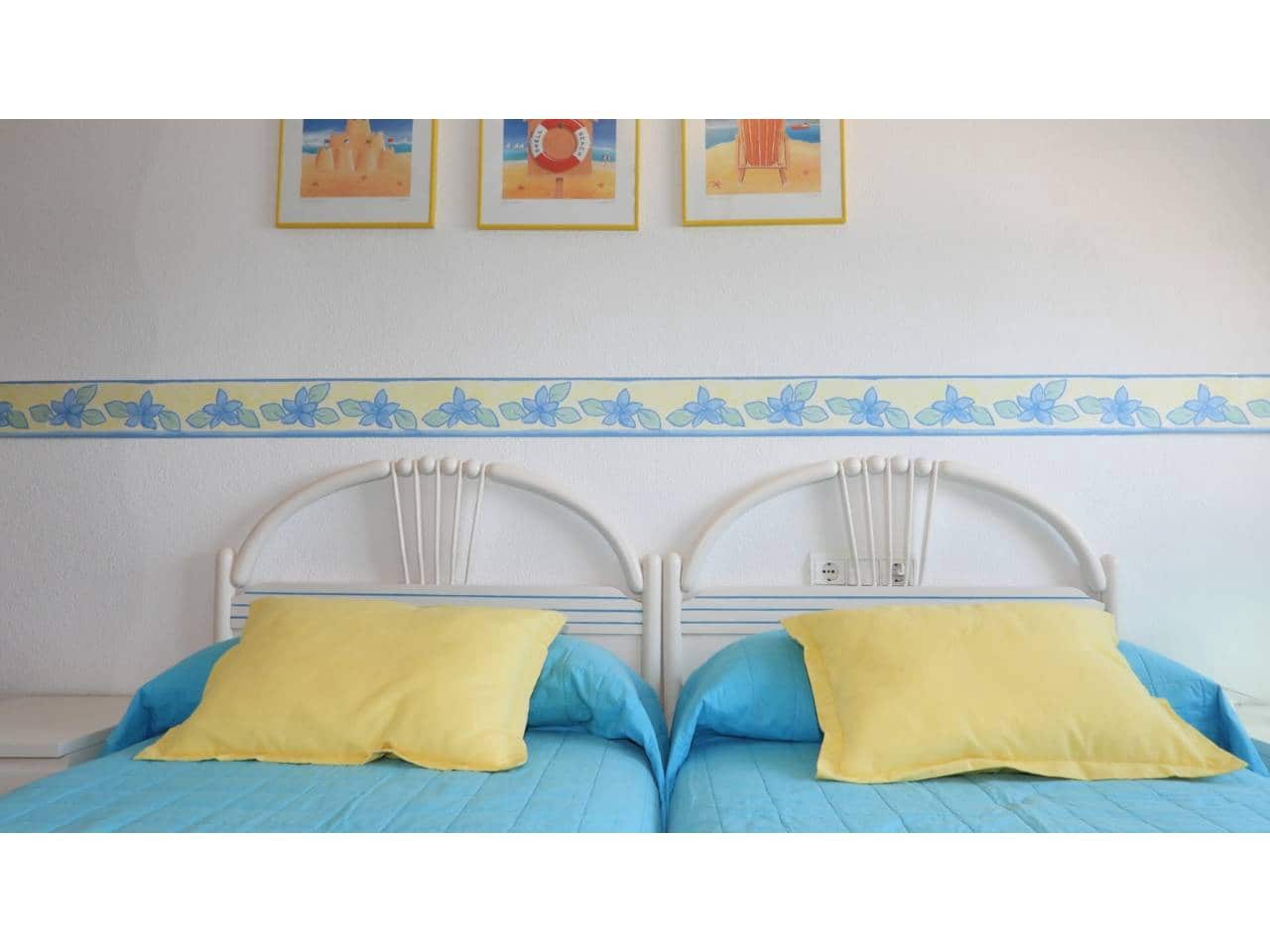 2 bedroom Flat for sale in La Manga del Mar Menor with pool garage - € 220,000 (Ref: 9165436)