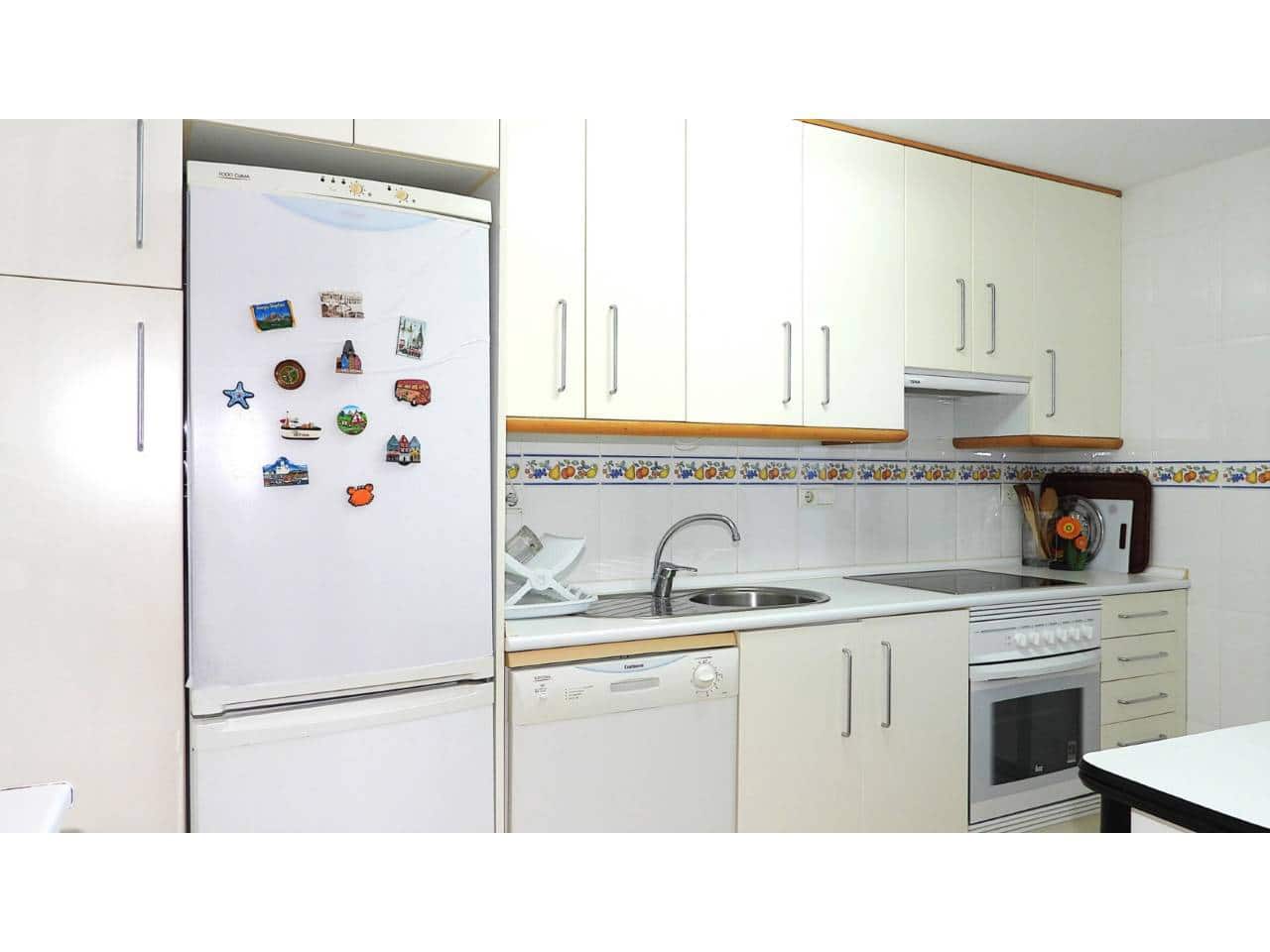 2 makuuhuone Asunto myytävänä paikassa La Manga del Mar Menor mukana uima-altaan 
autotalli - 220 000 € (Ref: 9165436)