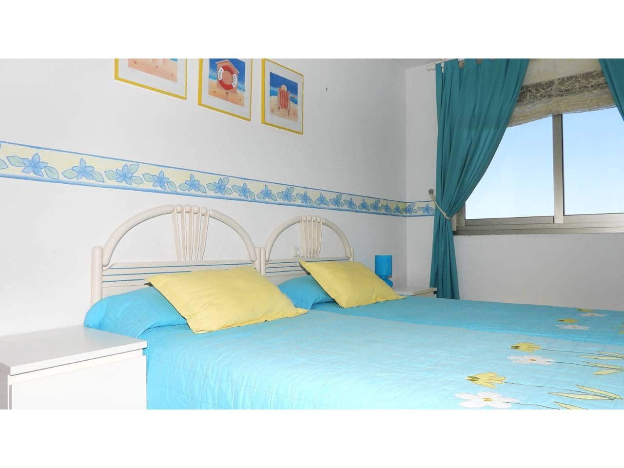 2 makuuhuone Asunto myytävänä paikassa La Manga del Mar Menor mukana uima-altaan 
autotalli - 220 000 € (Ref: 9165436)