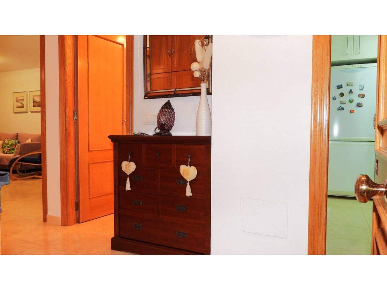 2 makuuhuone Asunto myytävänä paikassa La Manga del Mar Menor mukana uima-altaan 
autotalli - 220 000 € (Ref: 9165436)