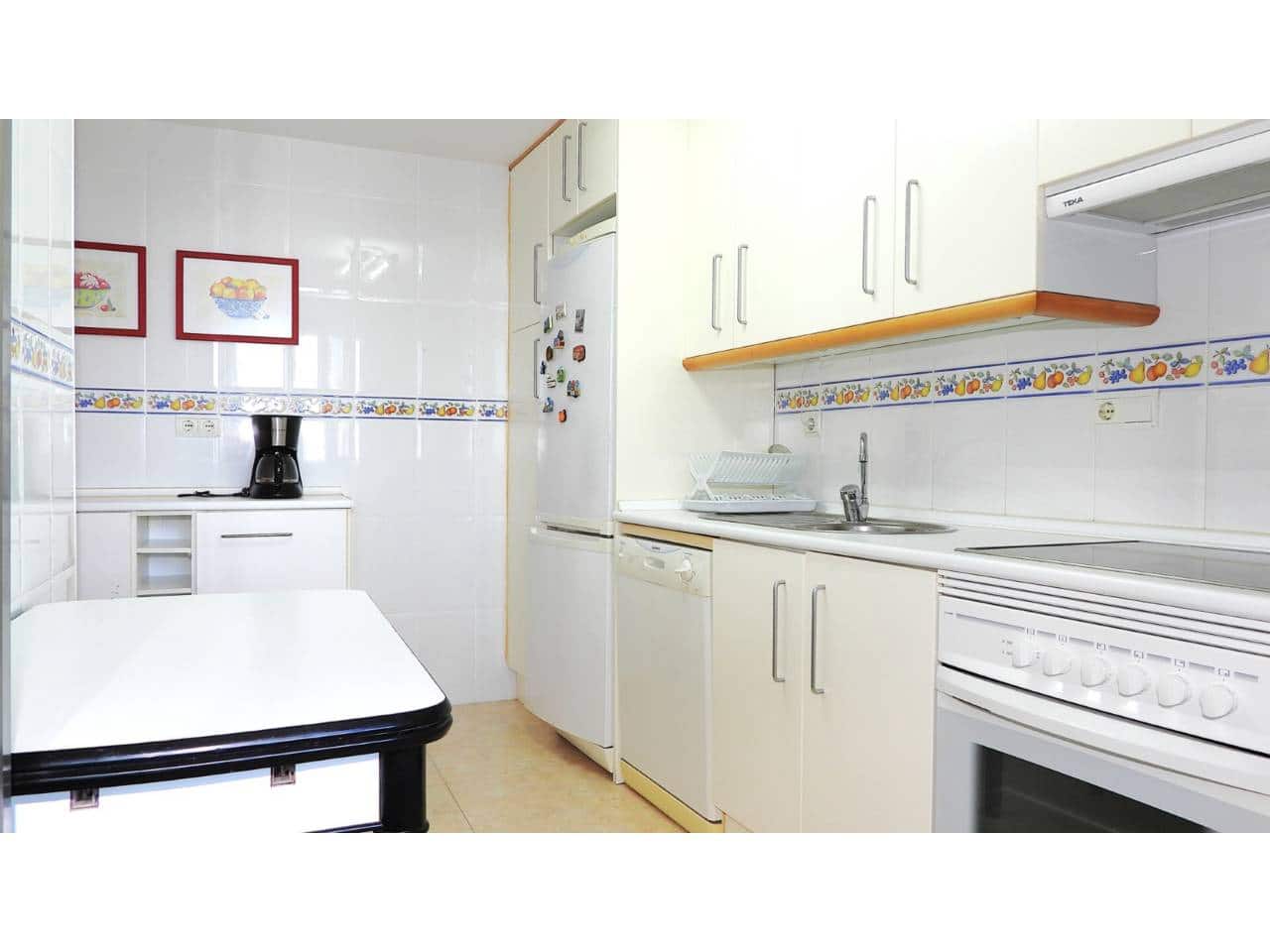 2 makuuhuone Asunto myytävänä paikassa La Manga del Mar Menor mukana uima-altaan 
autotalli - 220 000 € (Ref: 9165436)