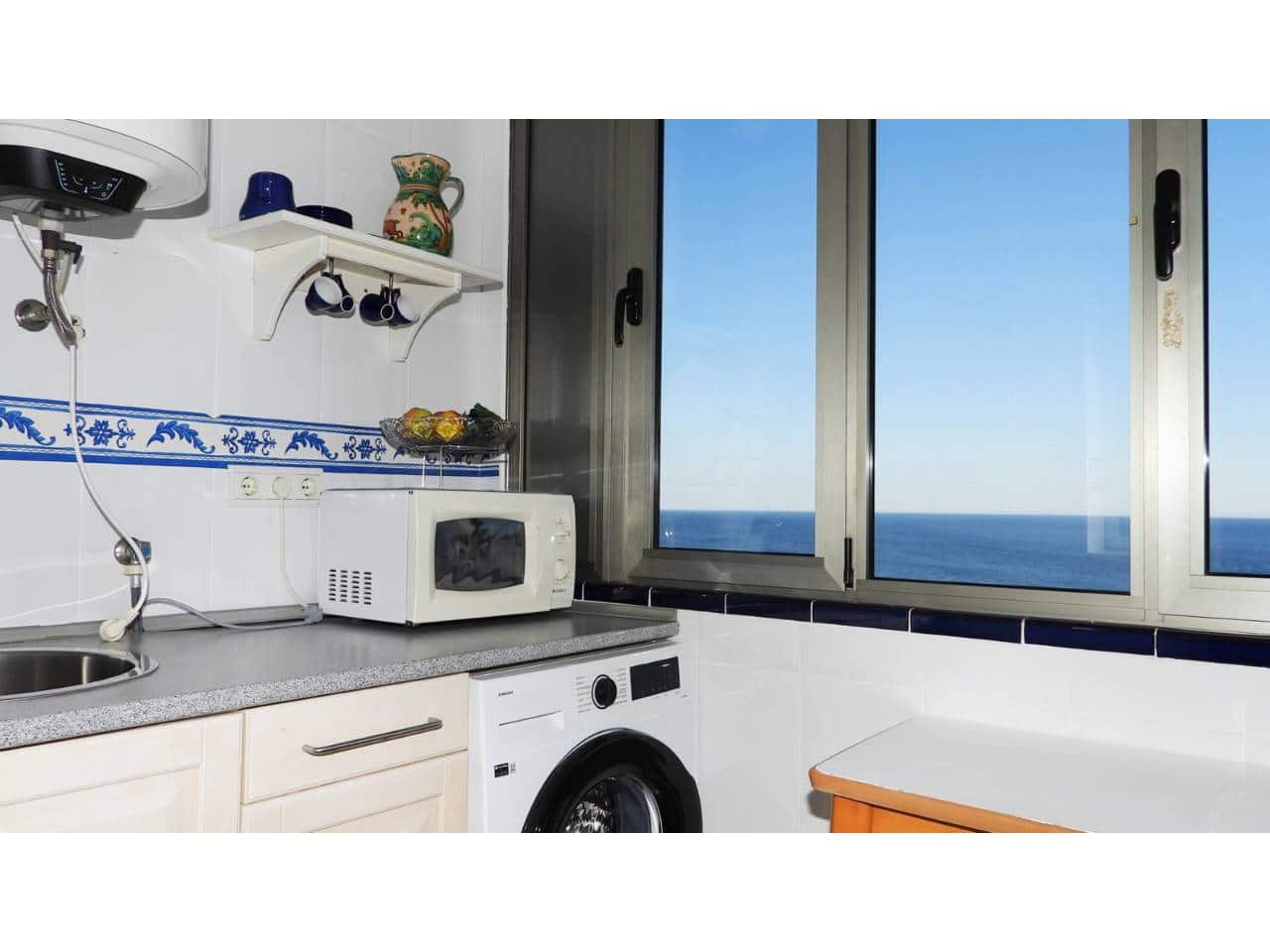 2 makuuhuone Asunto myytävänä paikassa La Manga del Mar Menor mukana uima-altaan 
autotalli - 220 000 € (Ref: 9165436)