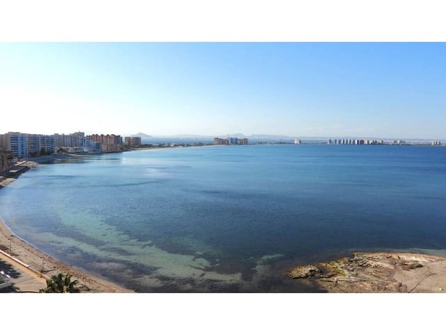 2 makuuhuone Asunto myytävänä paikassa La Manga del Mar Menor mukana uima-altaan 
autotalli - 220 000 € (Ref: 9165436)