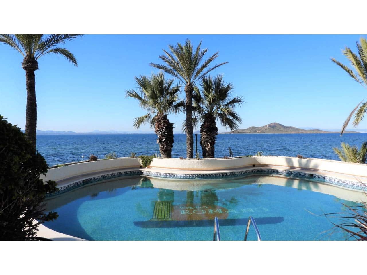 2 bedroom Flat for sale in La Manga del Mar Menor with pool - € 320,000 (Ref: 9219604)